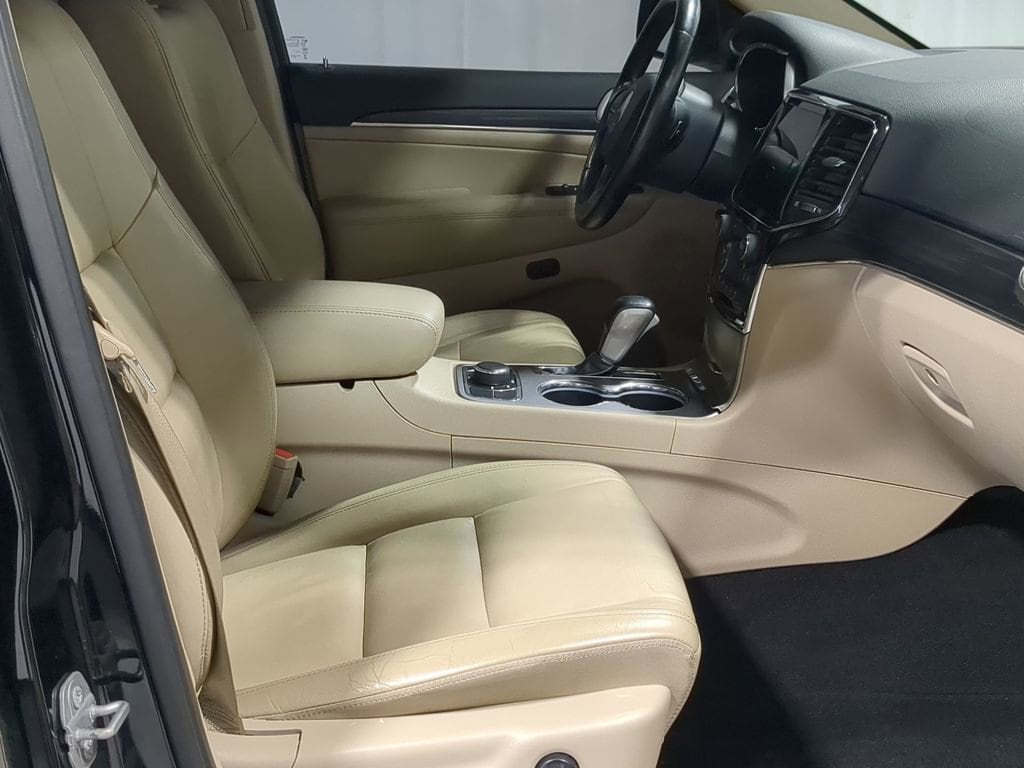 Thumbnail: 2020 Jeep Grand Cherokee - 35