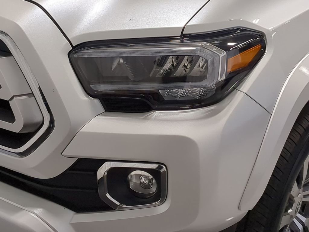 Thumbnail: 2021 Toyota Tacoma - 22