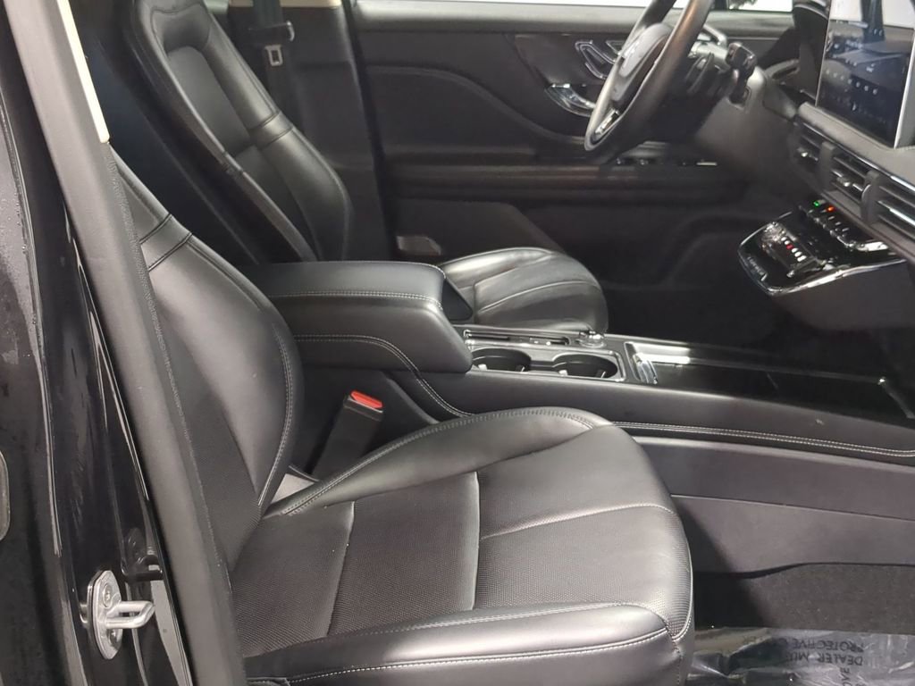 Thumbnail: 2023 Lincoln Corsair - 36