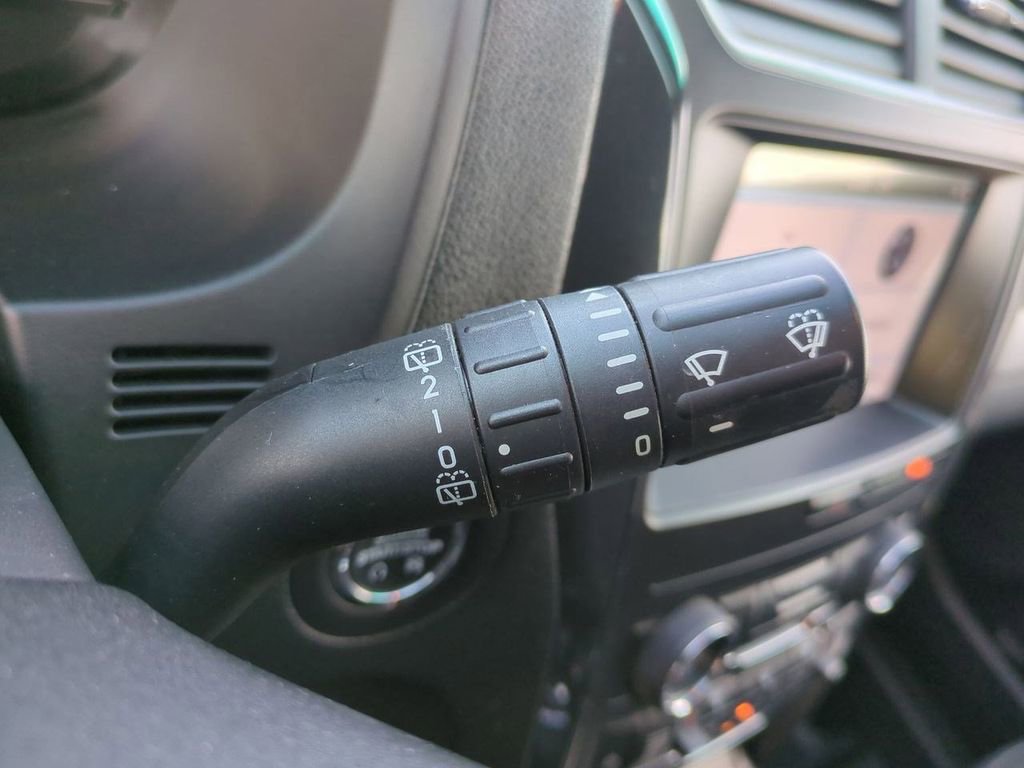 Thumbnail: 2019 Ford Explorer - 20