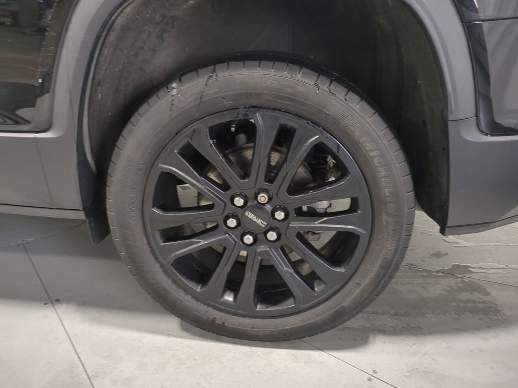 Thumbnail: 2023 GMC Acadia - 17