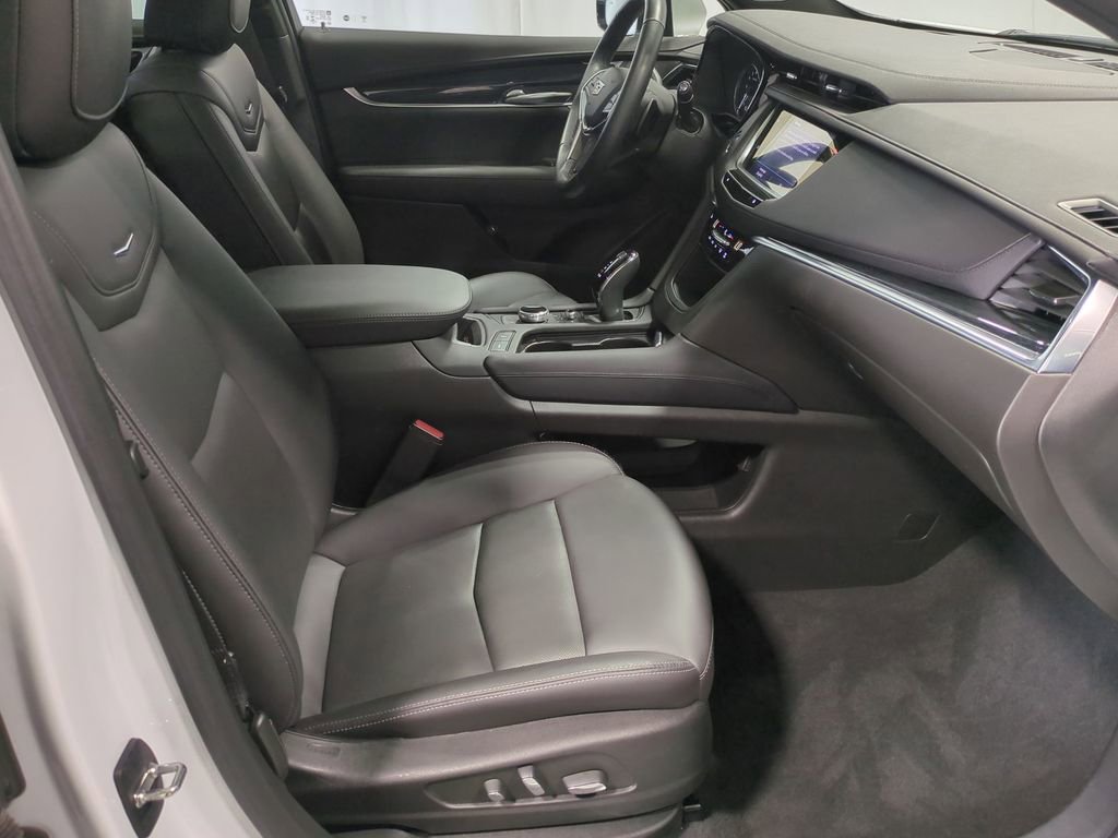 Thumbnail: 2023 Cadillac XT5 - 20