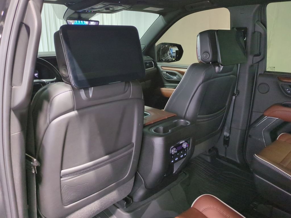 Thumbnail: 2023 GMC Yukon - 16