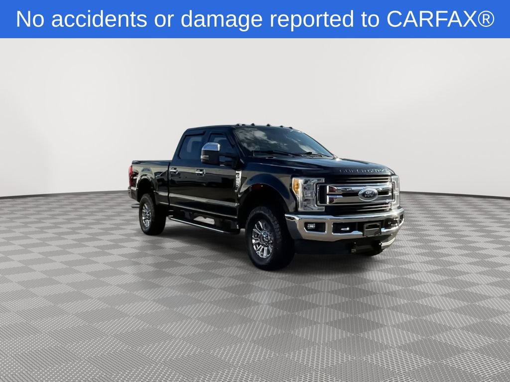 2017 Ford F-250 Lariat photo 2