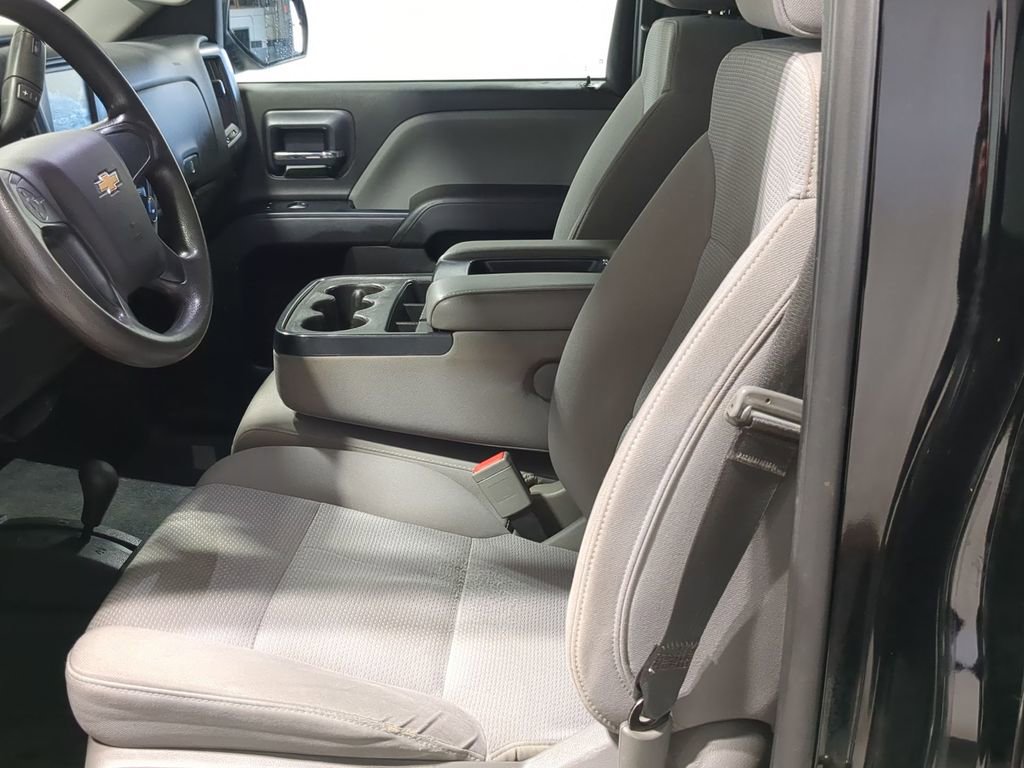 Thumbnail: 2018 Chevrolet Silverado 1500 - 18