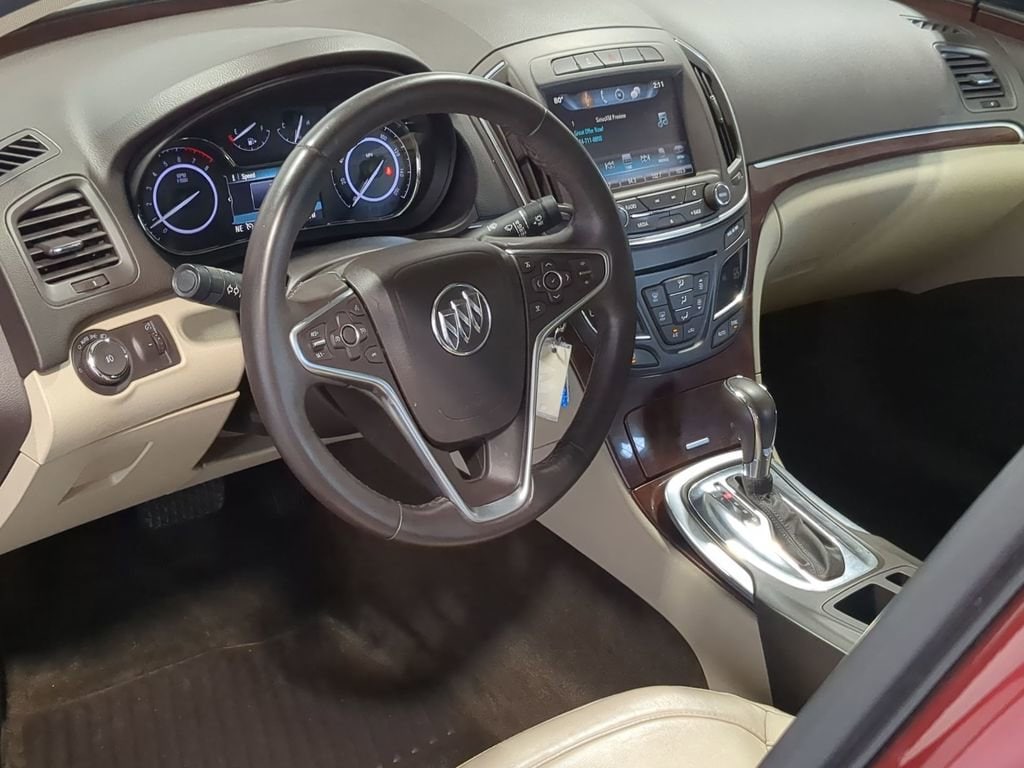 Thumbnail: 2016 Buick Regal - 12