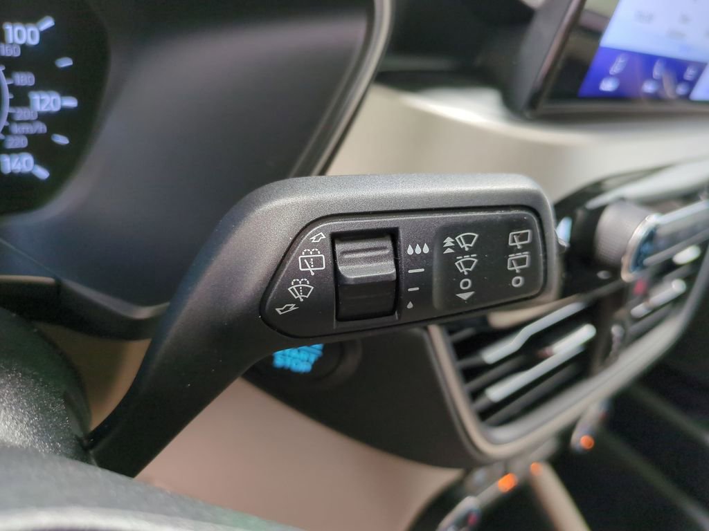 2021 Ford Escape SEL 27