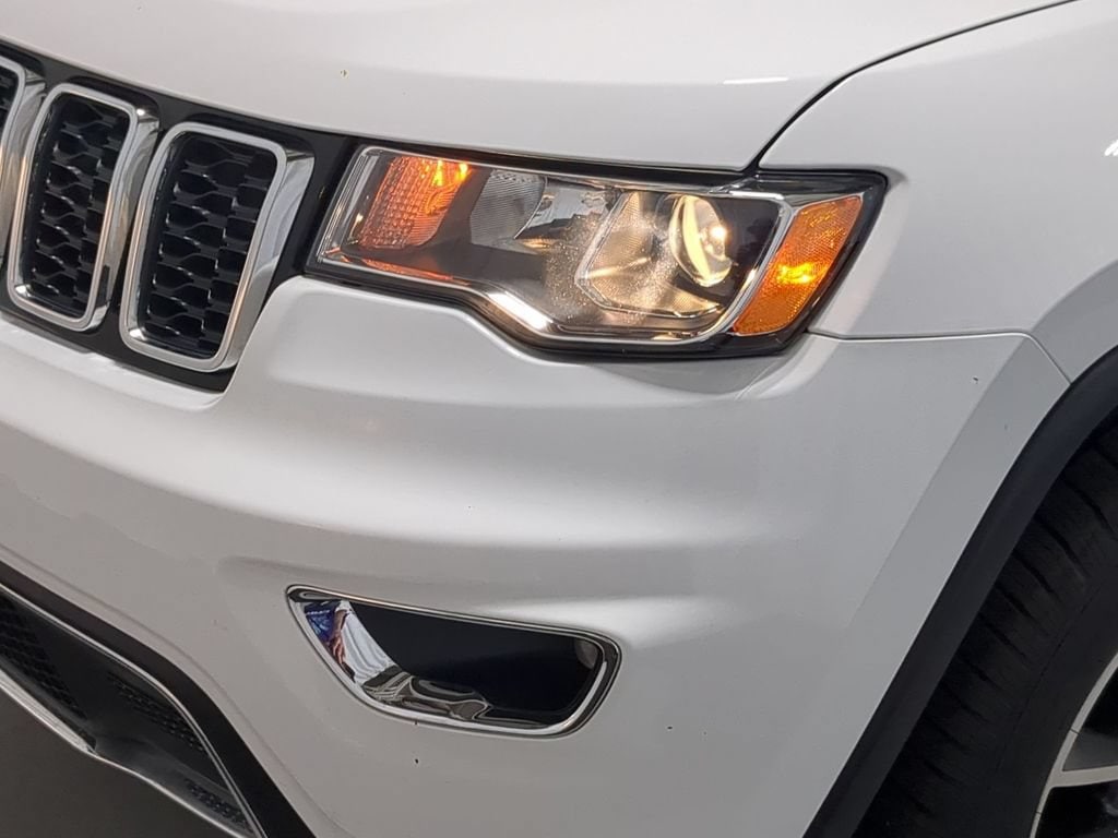 Thumbnail: 2019 Jeep Grand Cherokee - 14
