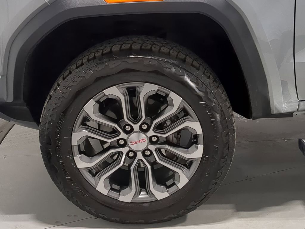 Thumbnail: 2023 GMC Canyon - 17