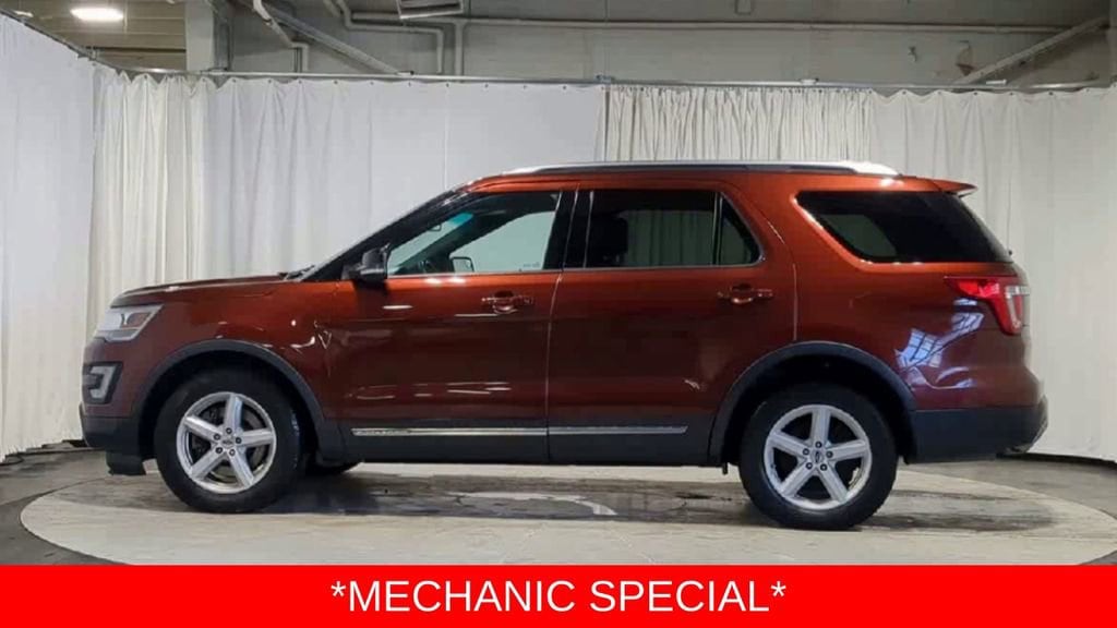 Thumbnail: 2016 Ford Explorer - 5