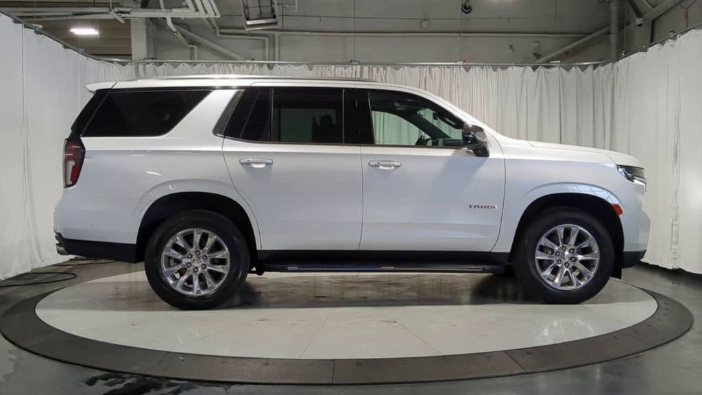 Thumbnail: 2023 Chevrolet Tahoe - 10