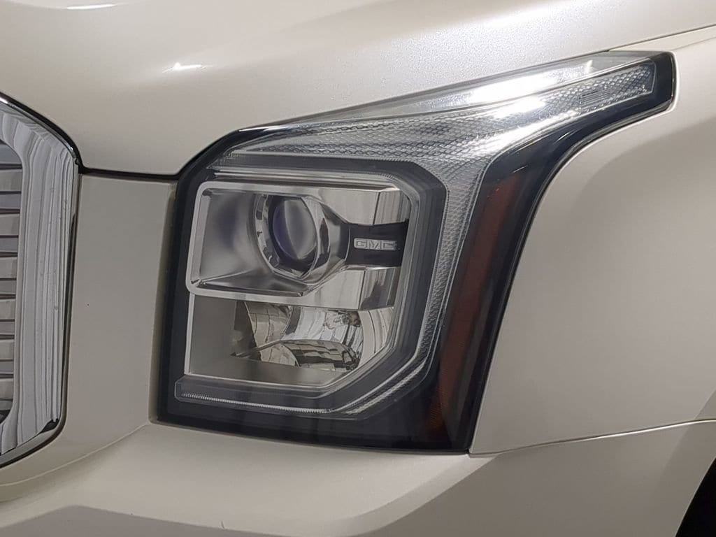 Thumbnail: 2015 GMC Yukon - 14