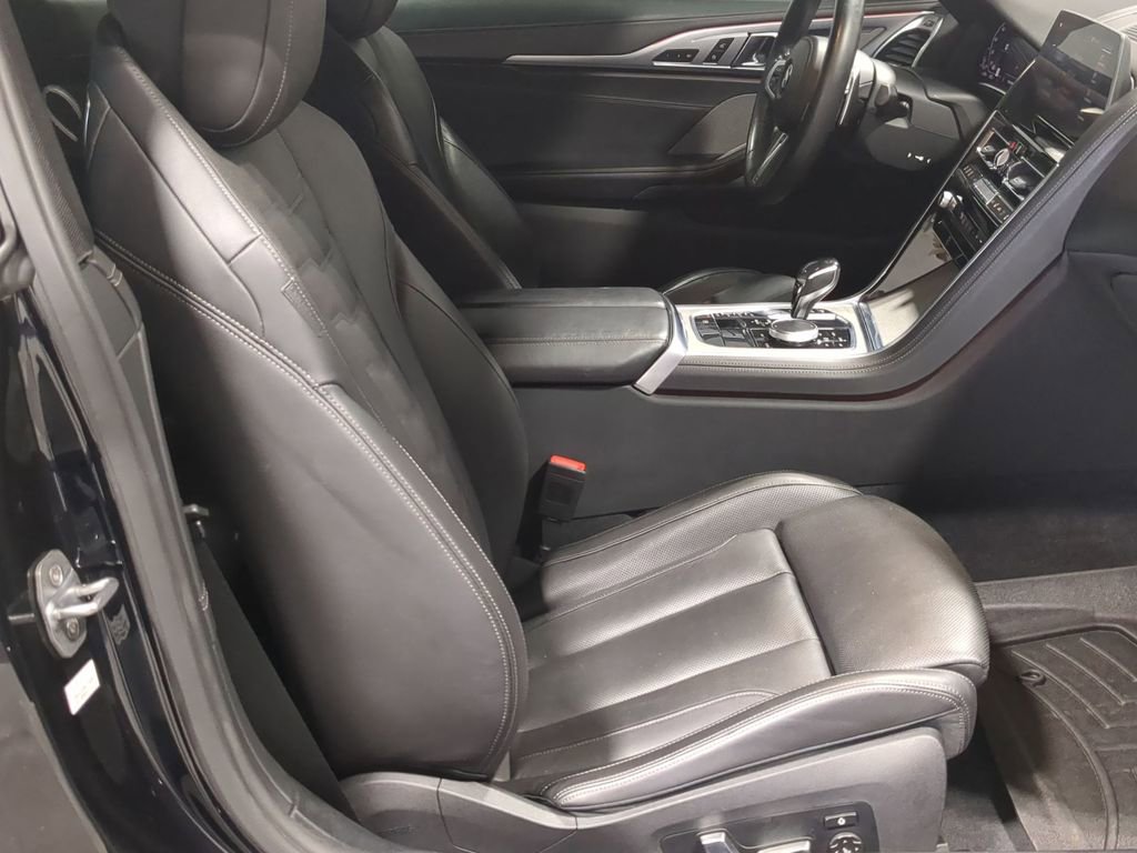 Thumbnail: 2019 BMW 8 Series - 23