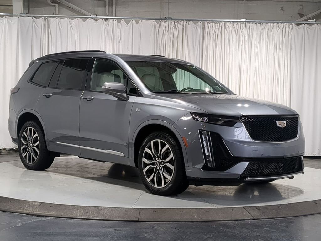 Thumbnail: 2021 Cadillac XT6 - 20