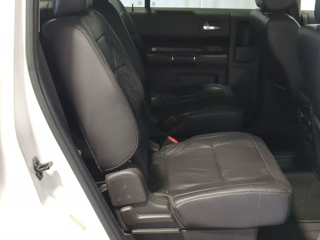 Thumbnail: 2016 Ford Flex - 25