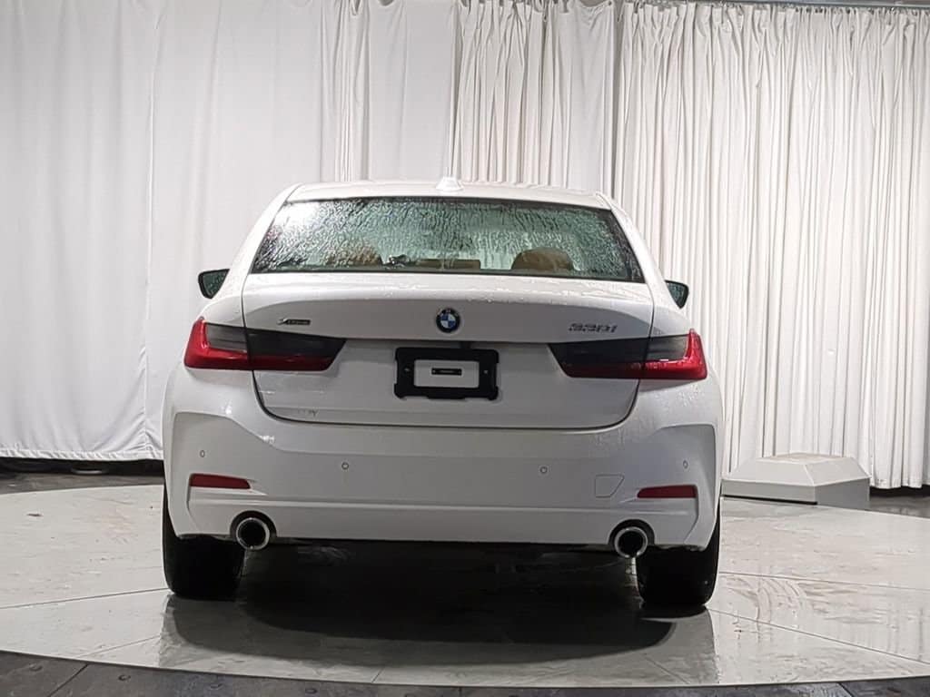 Thumbnail: 2024 BMW 3 Series - 16