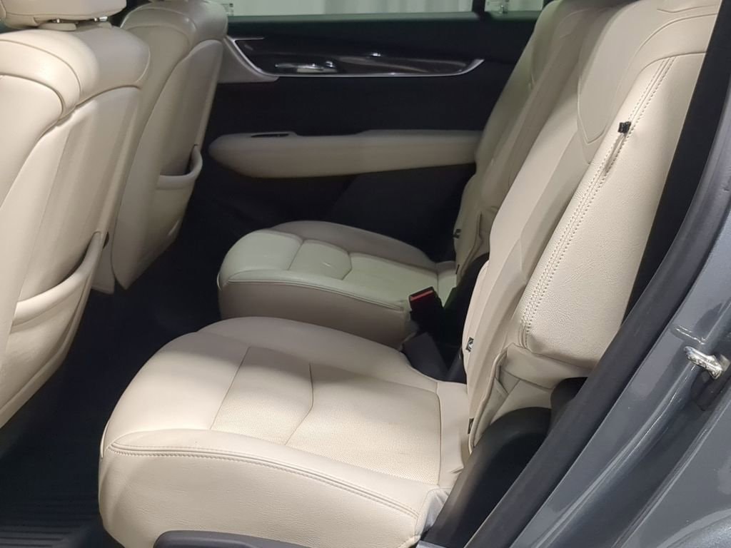 Thumbnail: 2021 Cadillac XT6 - 35