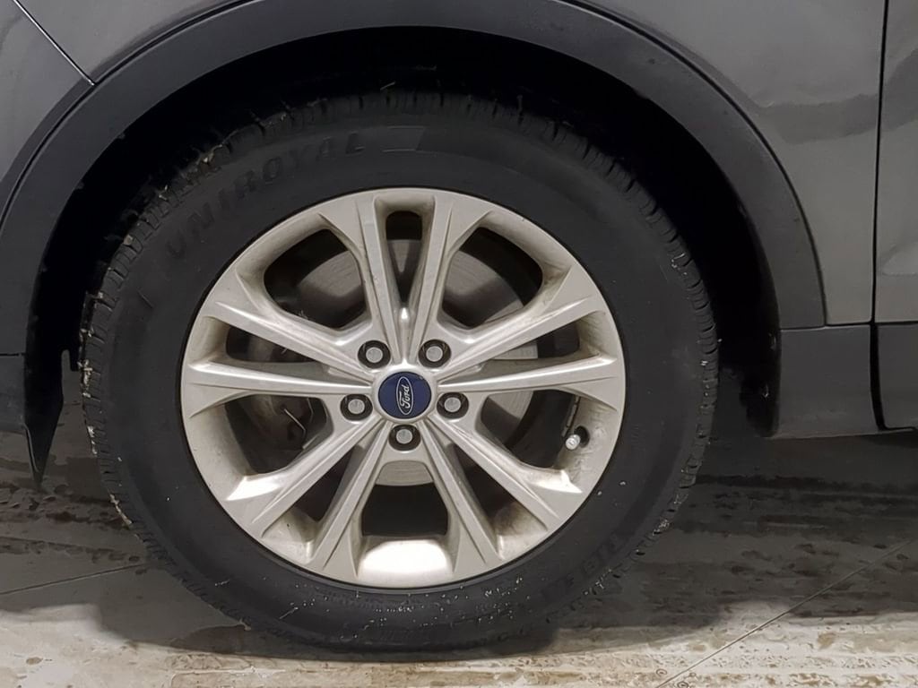 Thumbnail: 2018 Ford Escape - 21