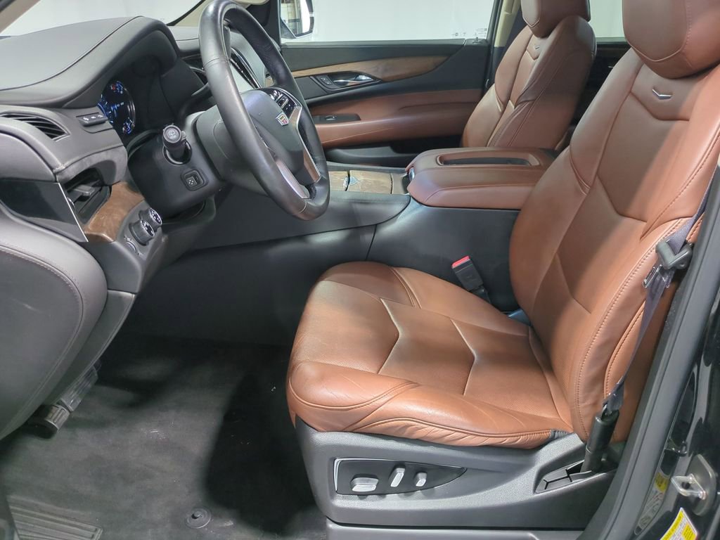 Thumbnail: 2016 Cadillac Escalade - 18