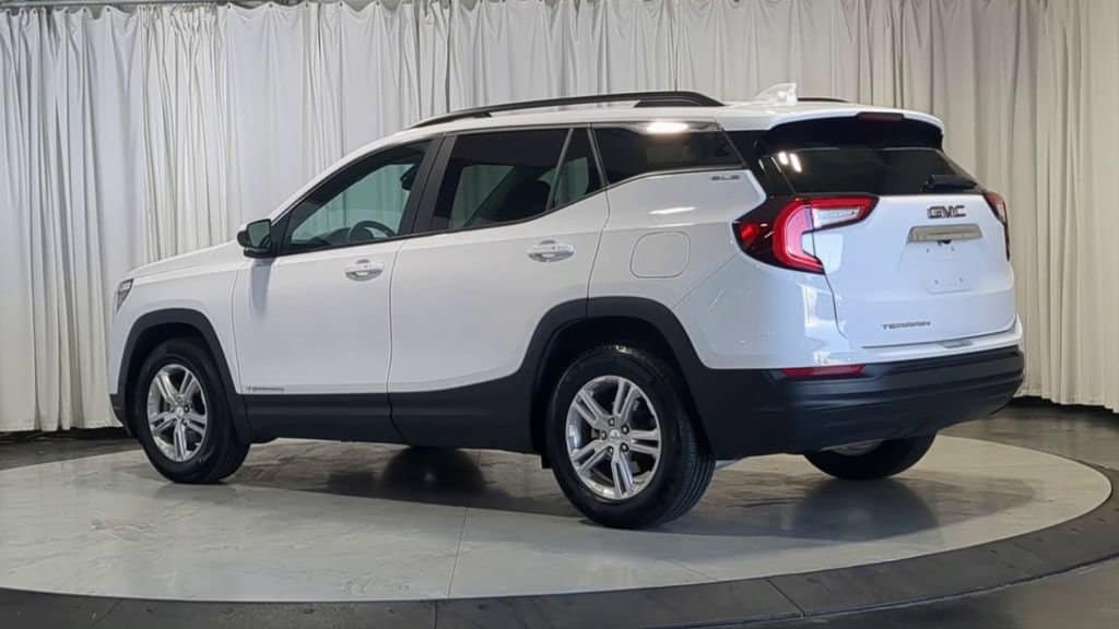 Thumbnail: 2023 GMC Terrain - 8