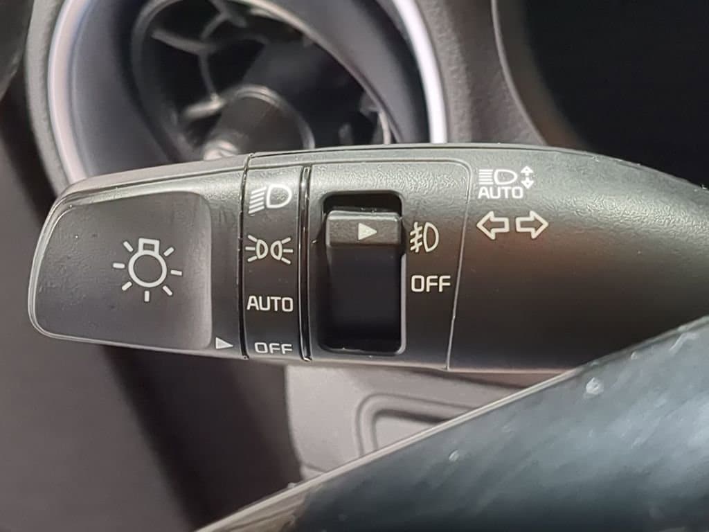 Thumbnail: 2023 Kia Forte - 30