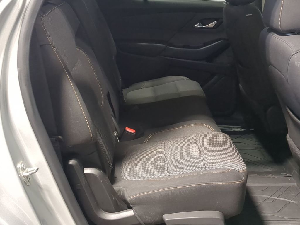 Thumbnail: 2019 Chevrolet Traverse - 23