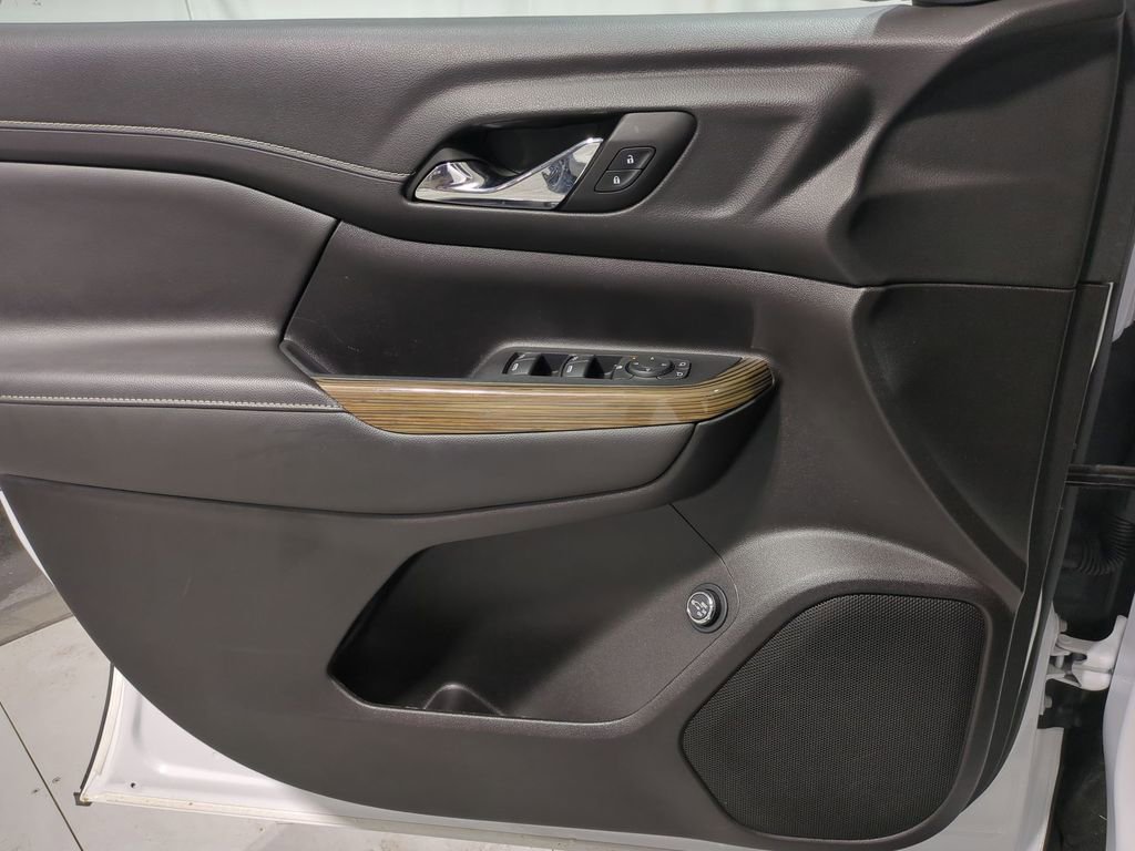 Thumbnail: 2023 GMC Acadia - 36