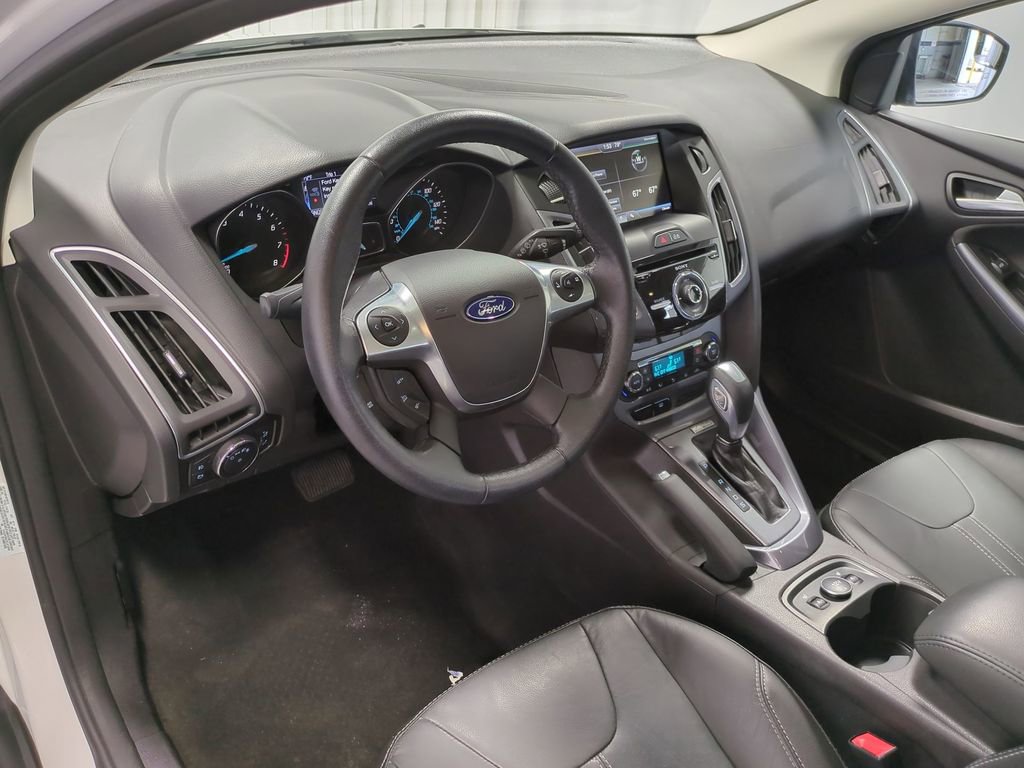 2014 Ford Focus Titanium 10