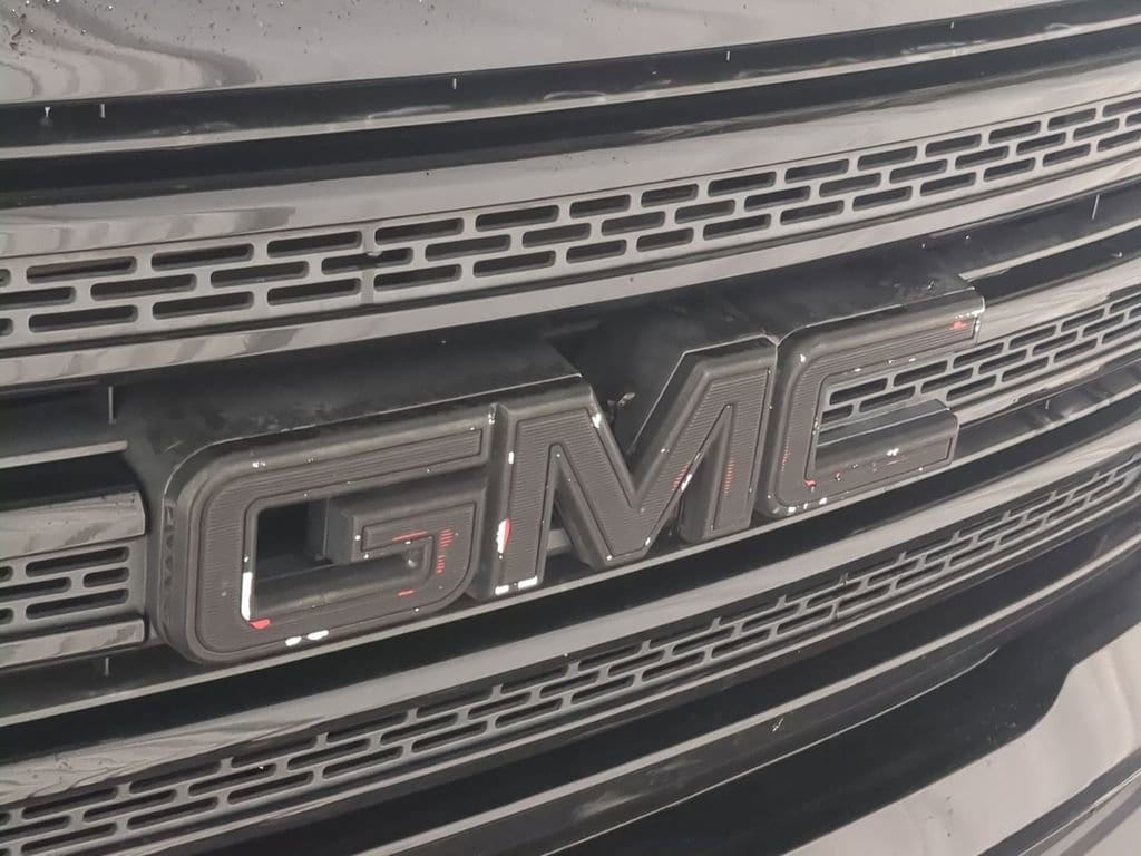 Thumbnail: 2016 GMC Canyon - 23