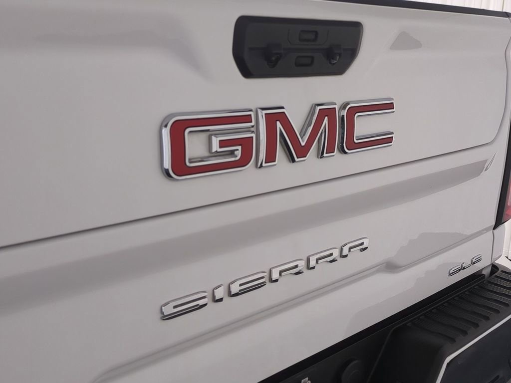 Thumbnail: 2022 GMC Sierra 2500 - 15