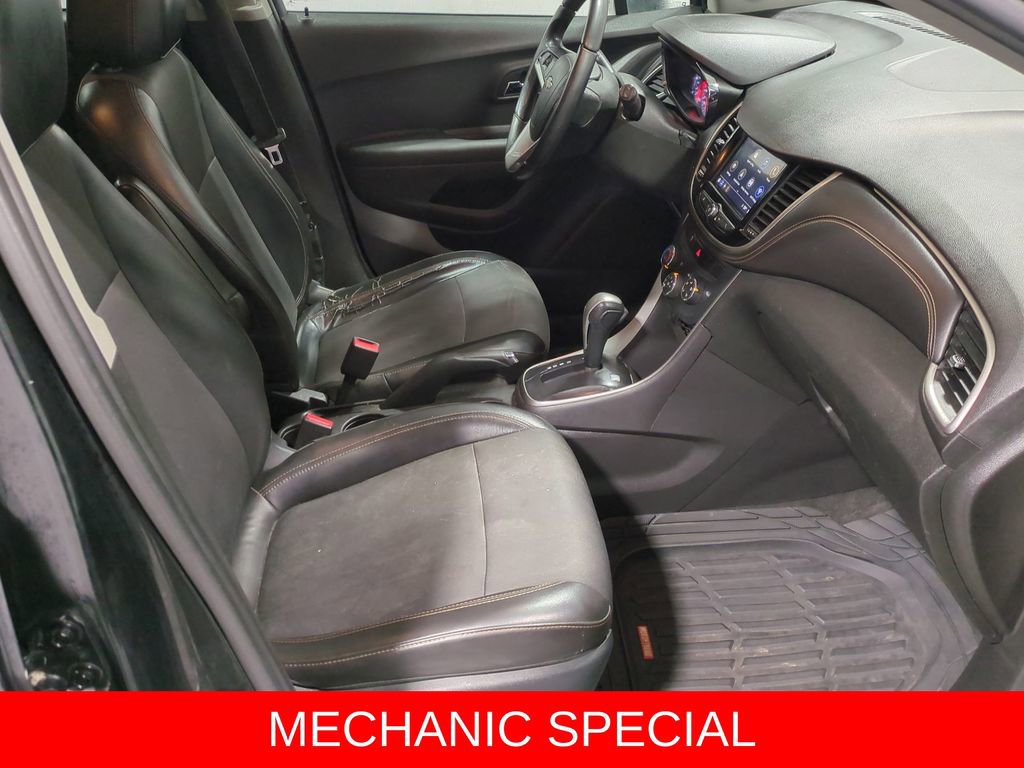 Thumbnail: 2018 Chevrolet Trax - 21