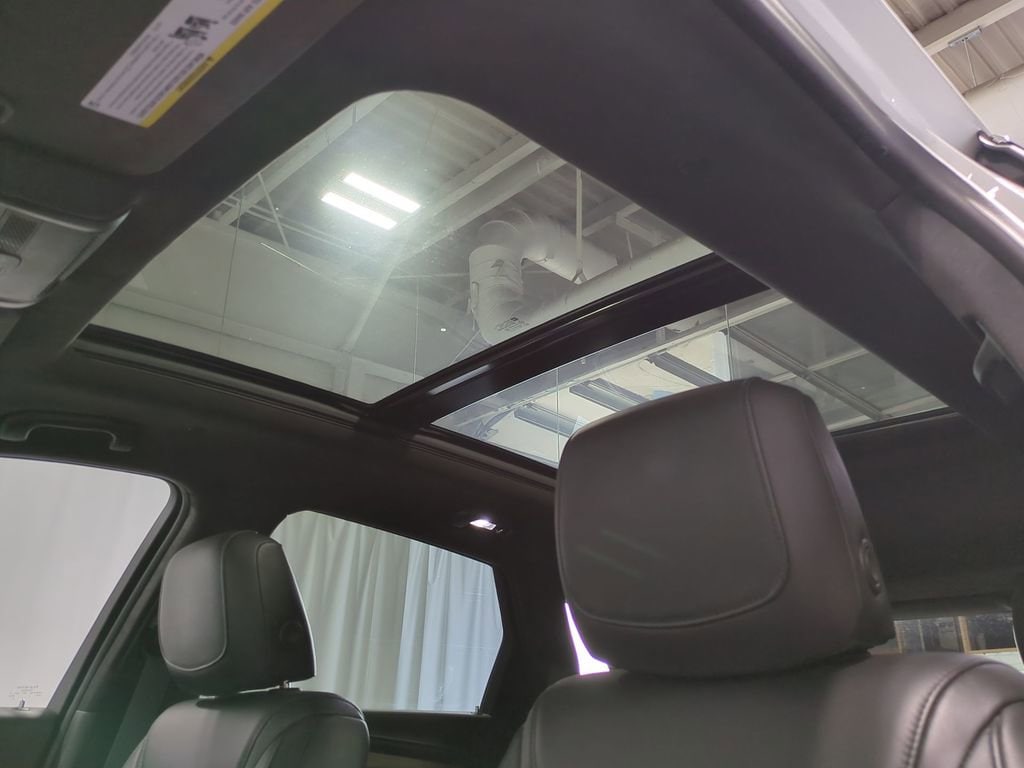 Thumbnail: 2018 Cadillac XT5 - 21