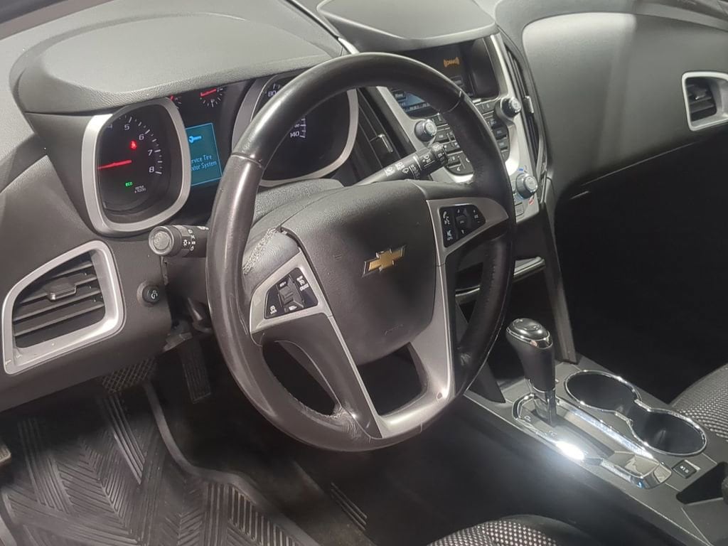 Thumbnail: 2017 Chevrolet Equinox - 12