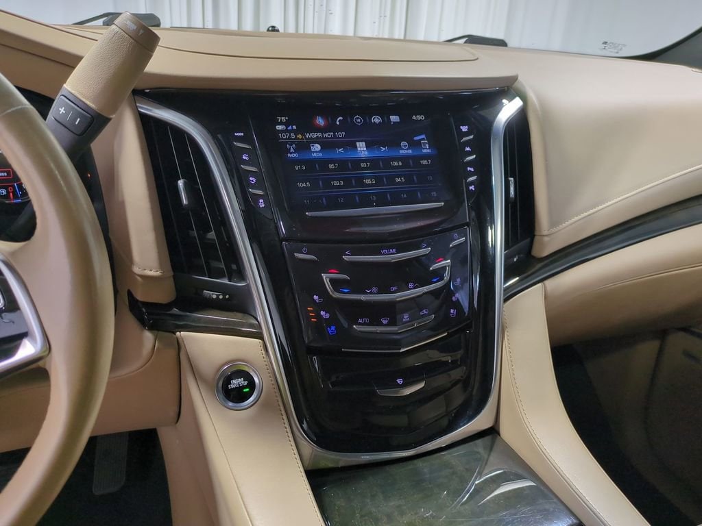 Thumbnail: 2018 Cadillac Escalade - 31