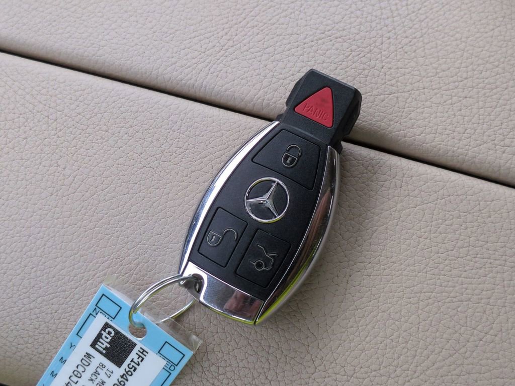 Thumbnail: 2017 Mercedes-Benz GLC - 36