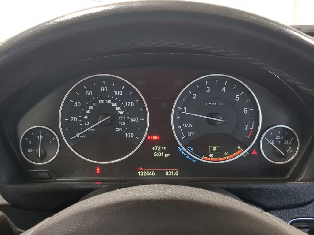 Thumbnail: 2013 BMW 3 Series - 38