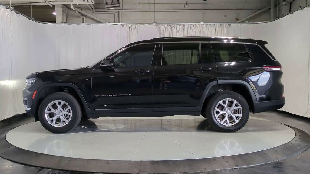 Thumbnail: 2022 Jeep Grand Cherokee L - 5