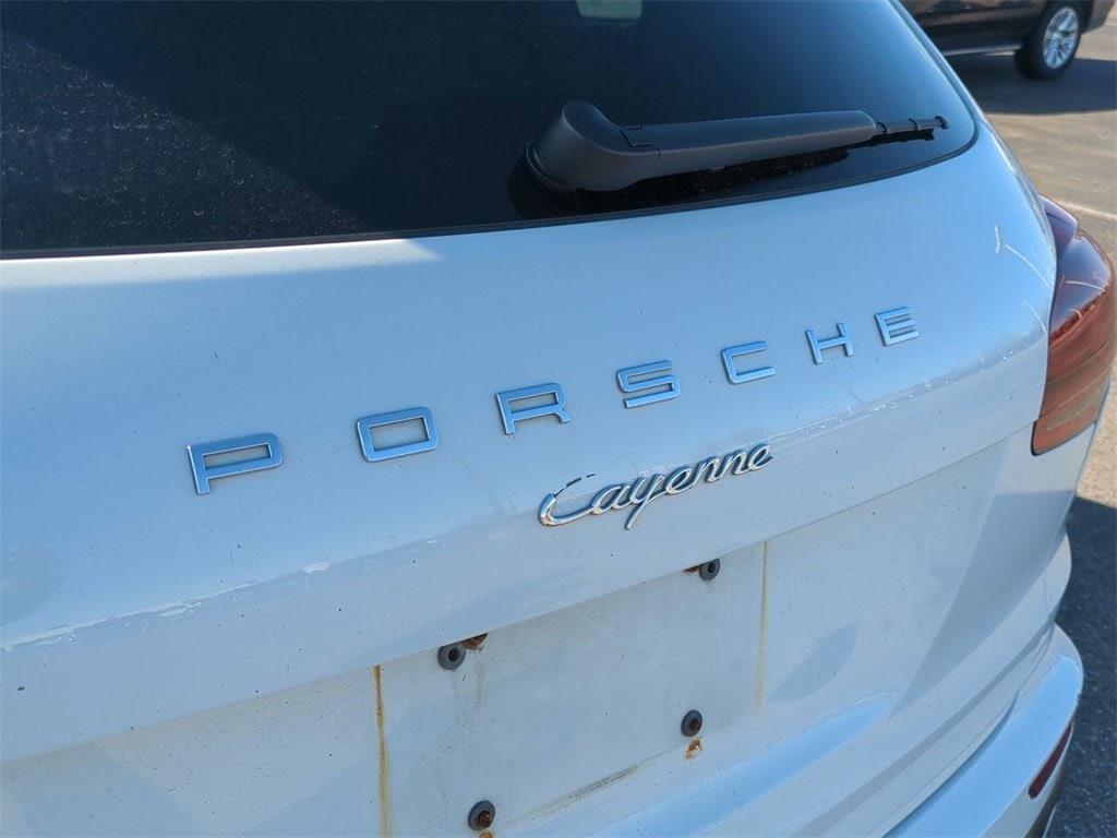 2016 Porsche Cayenne Base 13