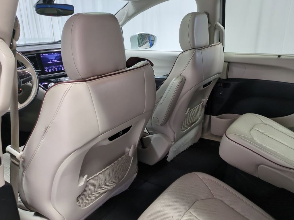 2020 Chrysler Pacifica Limited 15