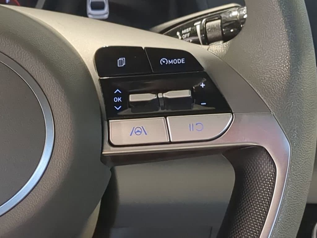 Thumbnail: 2021 Hyundai Elantra - 28