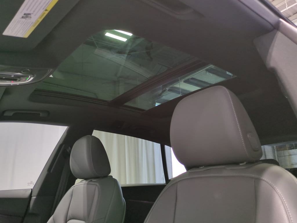 Thumbnail: 2022 Audi Q8 - 22
