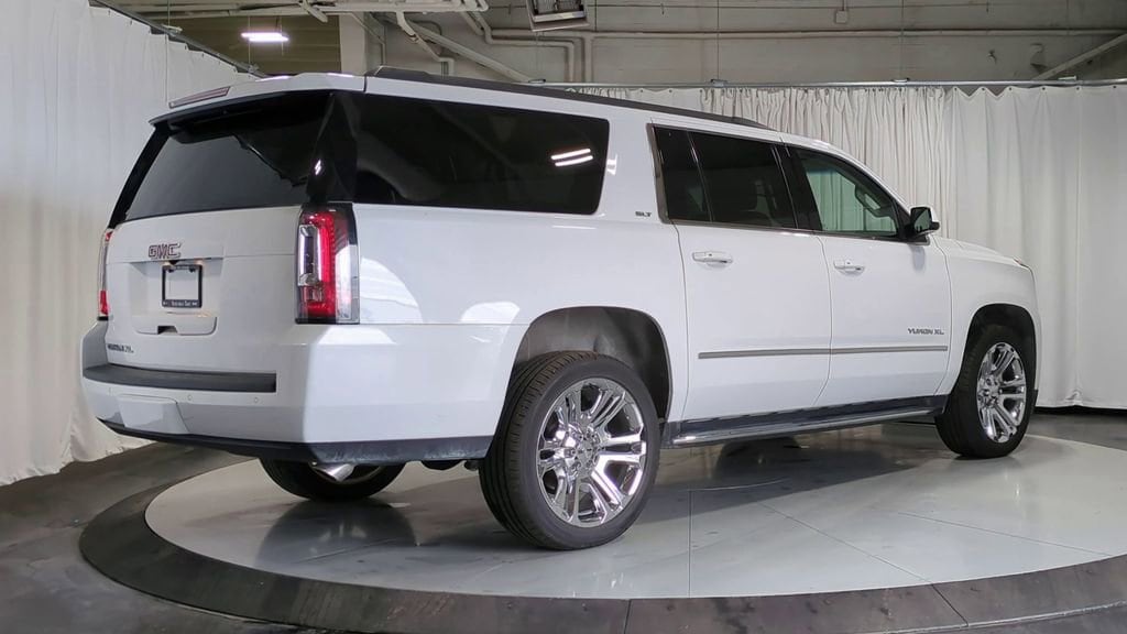 Thumbnail: 2023 Chevrolet Tahoe - 10