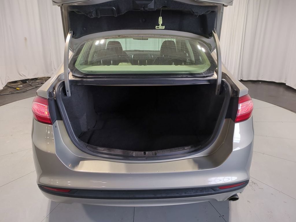 Thumbnail: 2015 Ford Fusion - 37