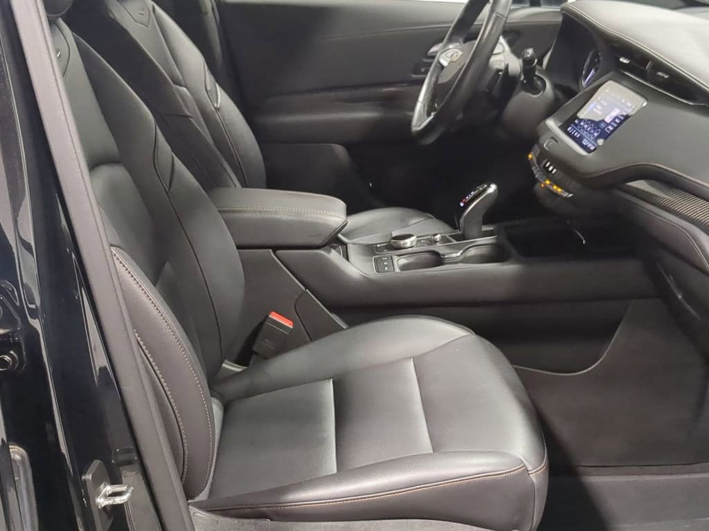 Thumbnail: 2023 Cadillac XT4 - 35