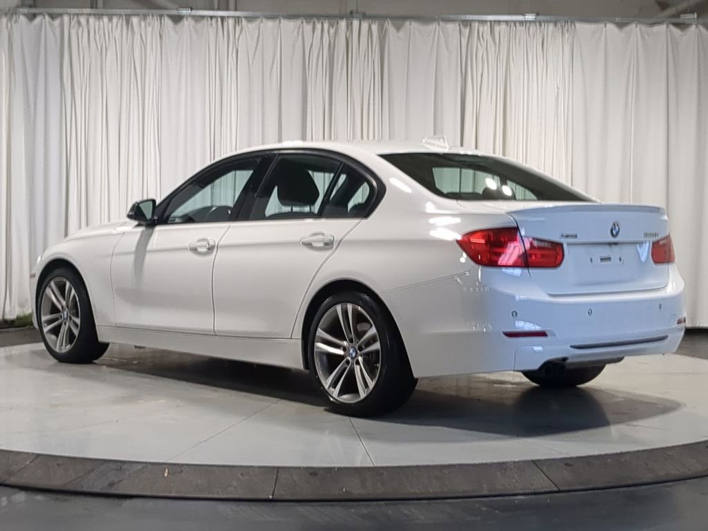 Thumbnail: 2015 BMW 3 Series - 15