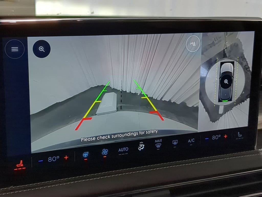 Thumbnail: 2023 Lincoln Corsair - 37