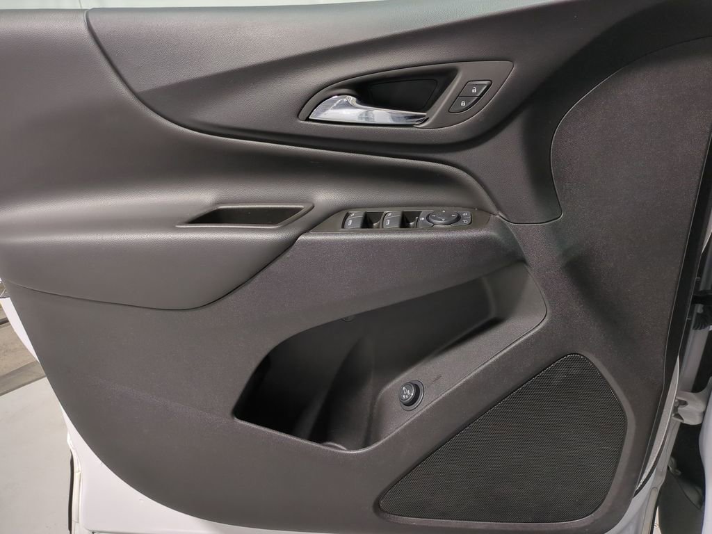 Thumbnail: 2023 Chevrolet Equinox - 36