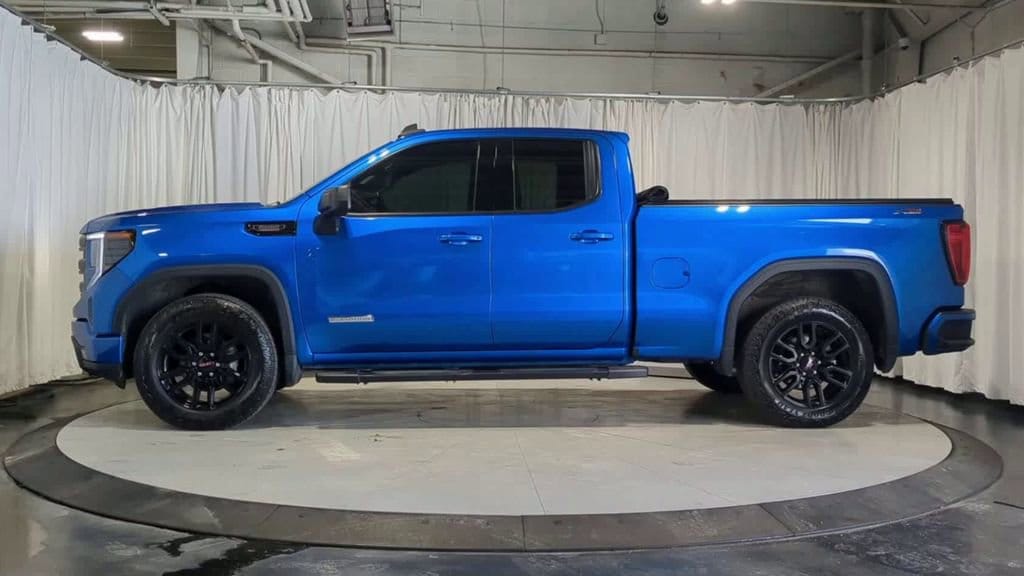 Thumbnail: 2023 GMC Sierra 1500 - 5