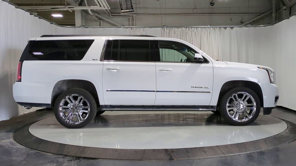 Thumbnail: 2023 Chevrolet Tahoe - 11