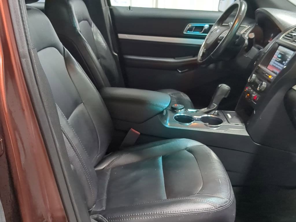 Thumbnail: 2016 Ford Explorer - 36